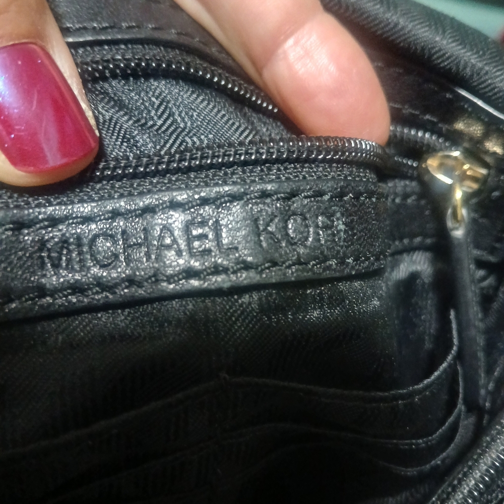 Michael Kors Quilted Black Shoulder Bag with Gold Hardware - Picture 14 of 16